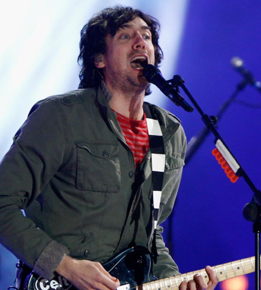 Rockten vor der Halle bei einem Live-Konzert während der Show: Die Jungs von Snow Patrol