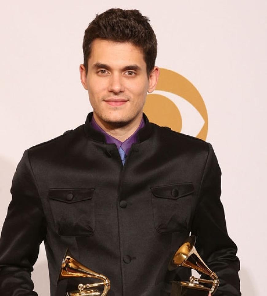 Immer mehr Promis tun es - sie zwitschern bei Twitter (www.twitter.com) und halten mit spannenden und lustigen Kurznachrichten ihre Fans auf dem Laufenden. Auch Sänger John Mayer ist süchtig nach dem Internetdienst