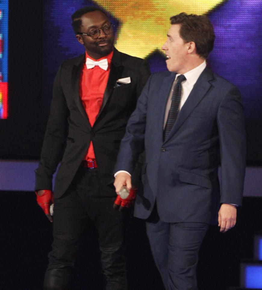 Rob Brydon präsentierte mit will.i.am einen Award
