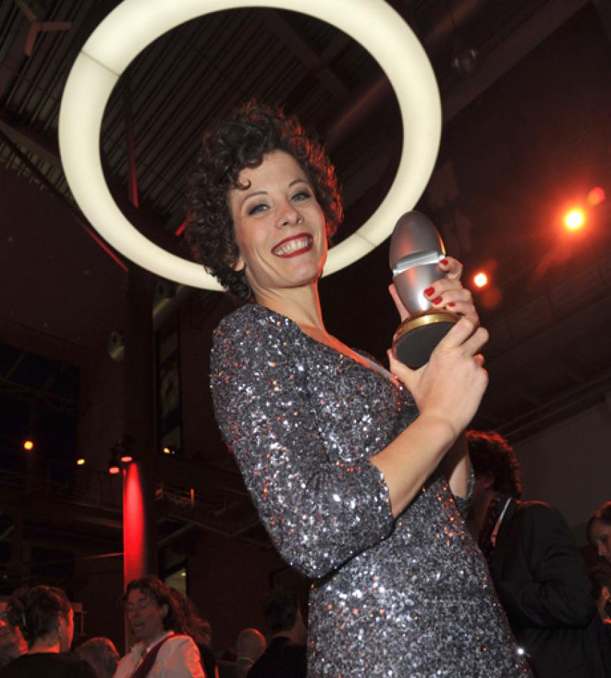 Anna Schaefer glitzerte unter ihrem Heiligenschein