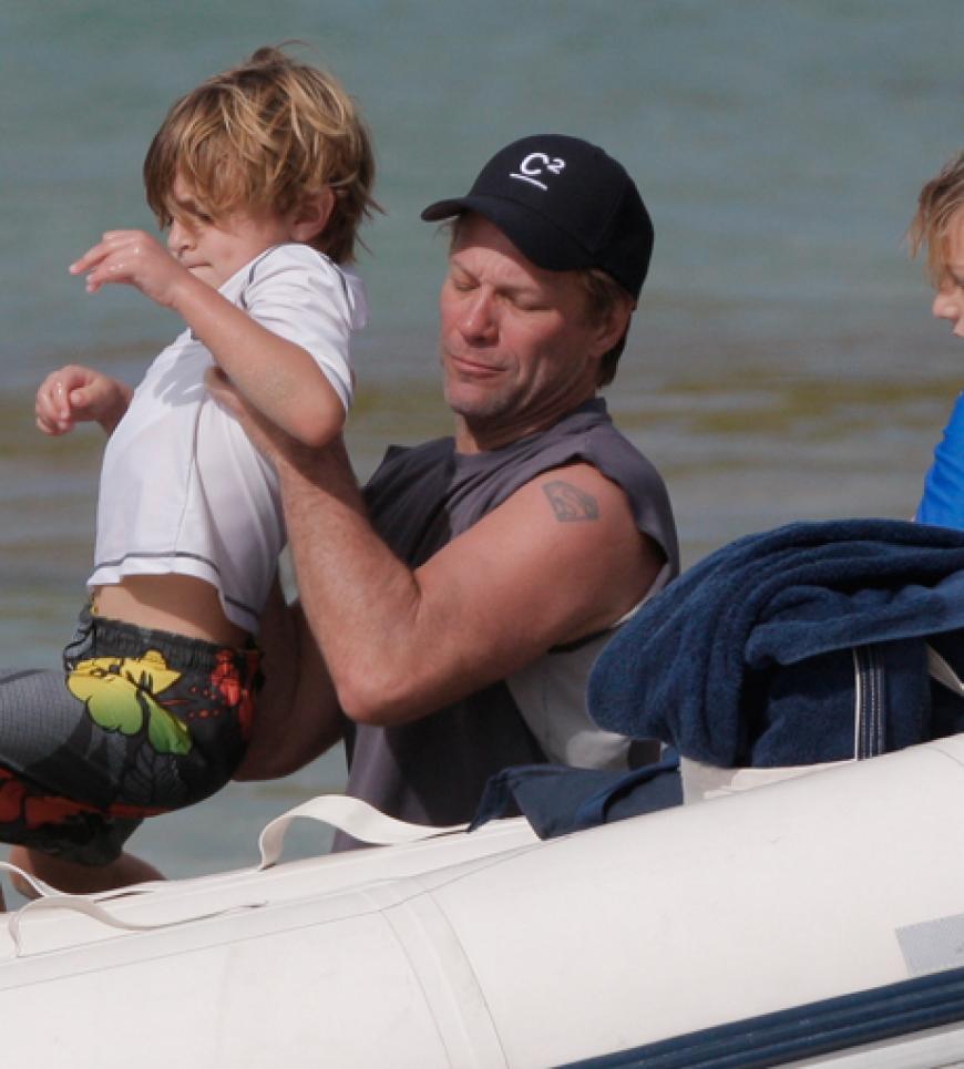 Spaß im Wasser: Jon Bon Jovi im Urlaub