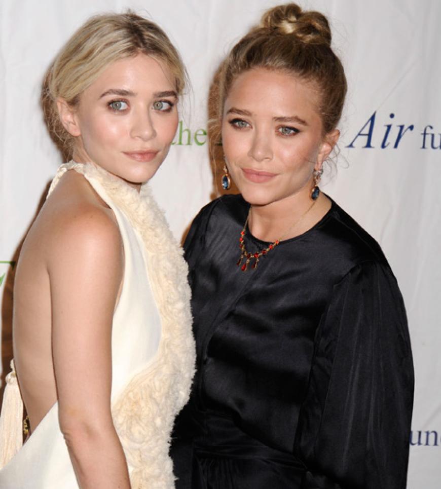 Ashley Olsen und Mary-Kate Olsen machten schon in Kinderjahren Millionen und gehören zu den reichsten Jungschauspielerinnen/Designerinnen der Welt