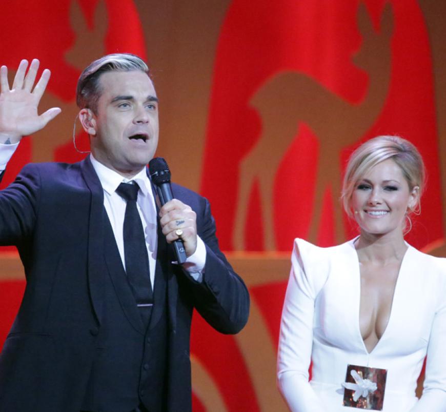 Und zwar mit Robbie Williams! Am Ende gab es einen kleinen Patzer: