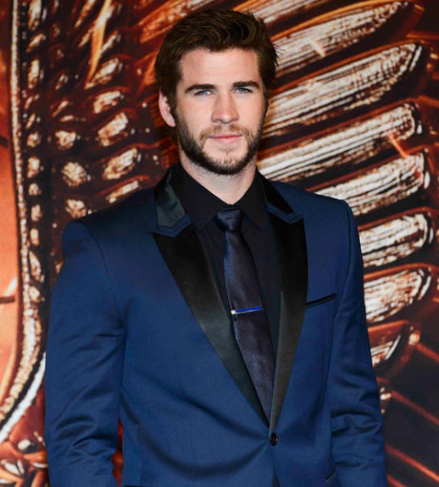 Frauenschwarm Liam Hemsworth war nicht zum Sprechen zu Mute. Offiziell hatte er Magen-Darm-Probleme...