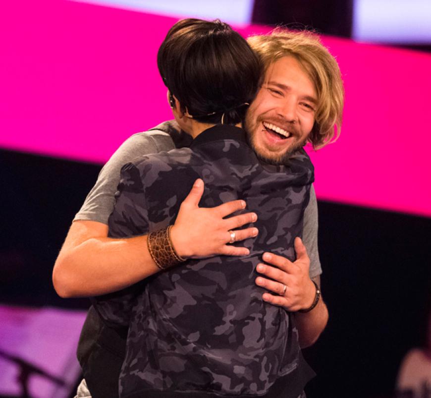 Tal Ofarim (28, aus München) sang sich mit âHello Worldâ von Lady Antebellum in Nenas Team