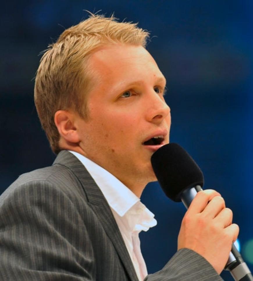 Oliver Pocher moderiert im Ring