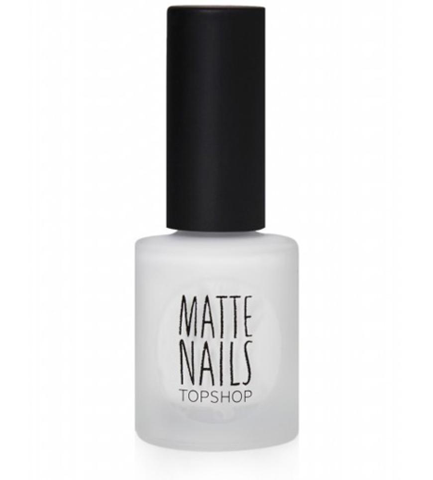 Alle Lieben Matt! Mattierender Nagellack von Topshop, ca 6 Pfund. (über: topshop.com)