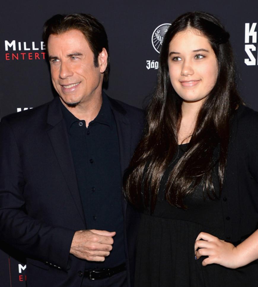 Die Ähnlichkeit zu Papa John Travolta ist nicht zu übersehen