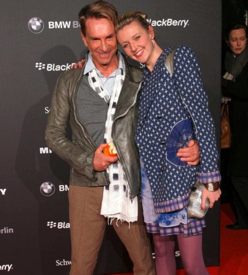 Wolfgang Joop mit seiner neuen Muse Model Natascha
