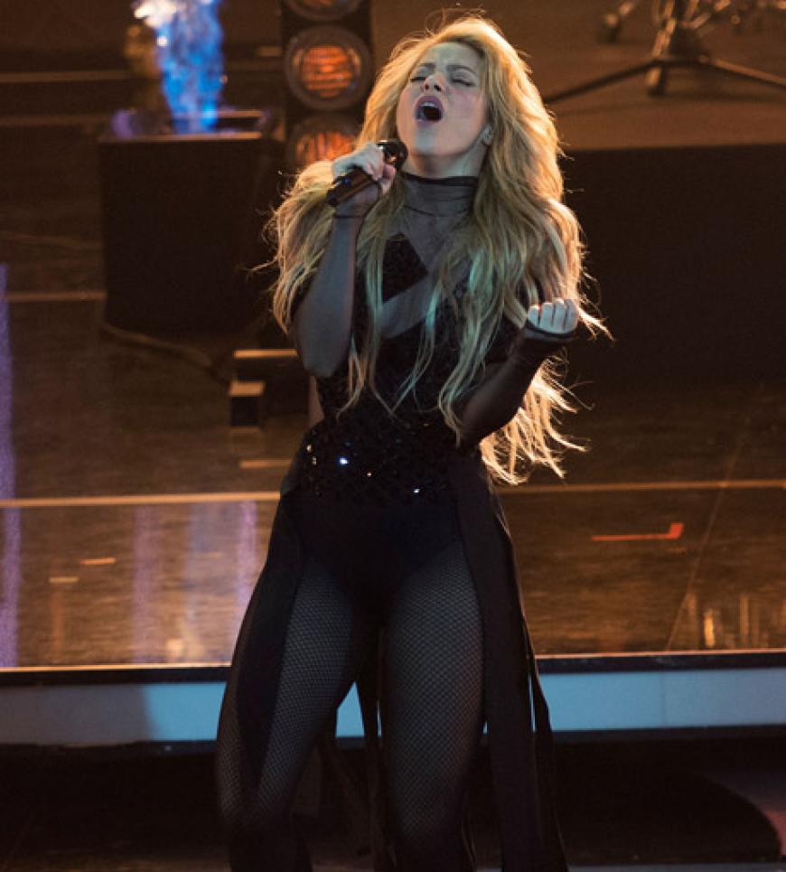 Heiß! Shakira performte live ihren neuen Song