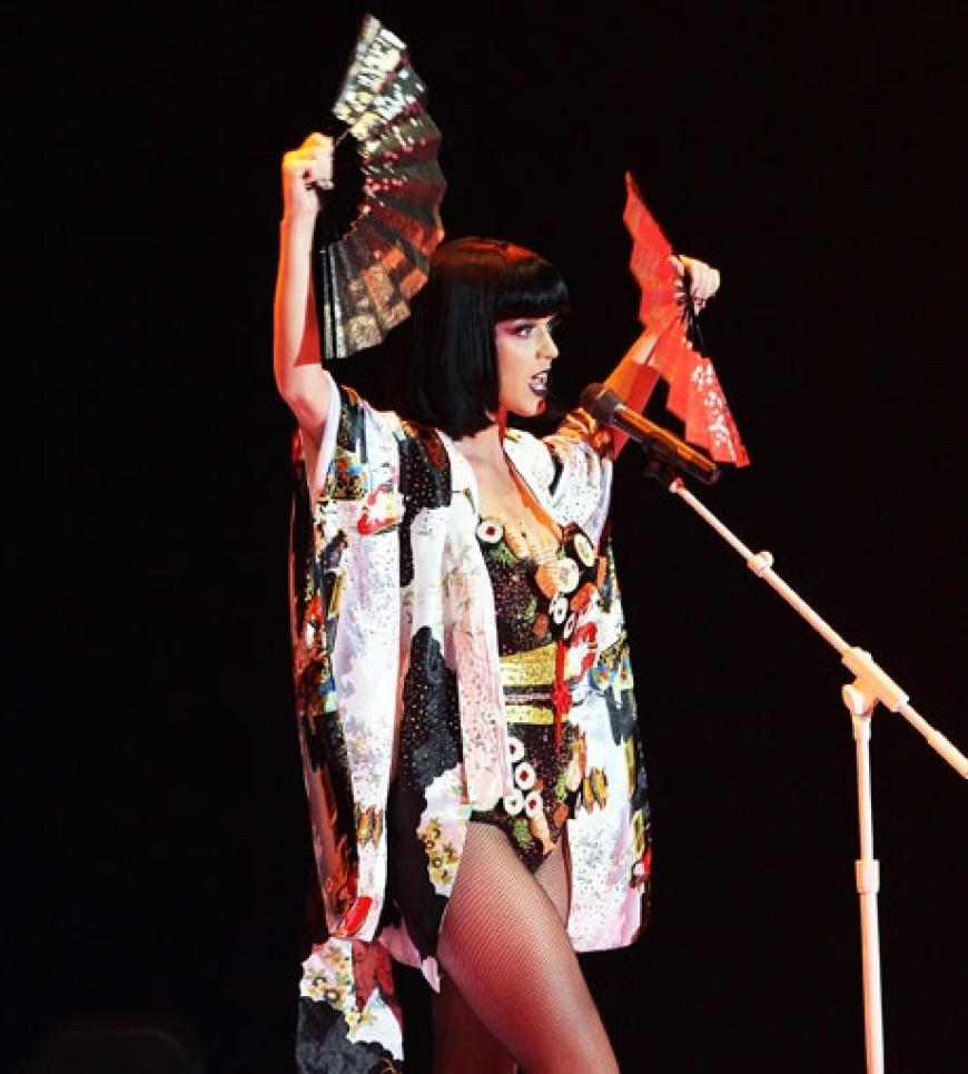 Katy Perry verzaubert mit ihrem Auftritt bei den MTV Video Music Awards in Japan die Fans
