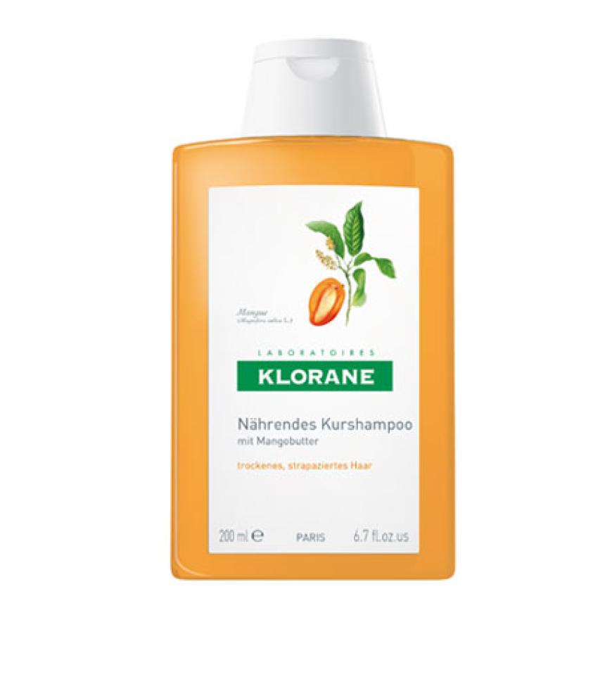 Für besonders angegriffenes Haar gibt es jetzt die Rettung. Das tiefenwirksame Shampoo pflegt mit nährender Mangobutter und duftet auch himmisch danach.