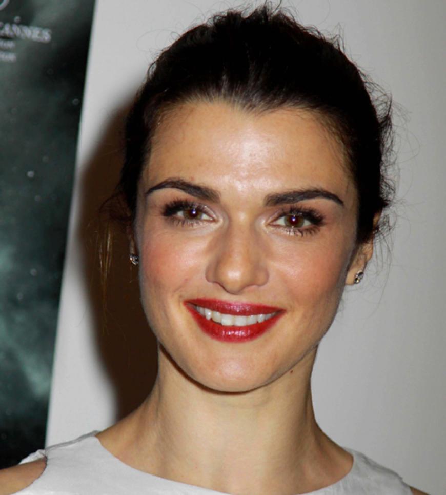 ... folgte die Hochzeit am 22.06.2011. Auch der Kinderwunsch soll bei dem Paar ausgeprägt sein - wer weiß, ob Rachel Weisz' Sohn aus einer früheren Beziehung bald ein Geschwisterchen bekommt?