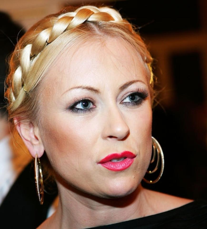 Auch deutsche Promis gehen dem Trend aus Hollywood nach. Hier Jenny Elvers-Elbertzhagen