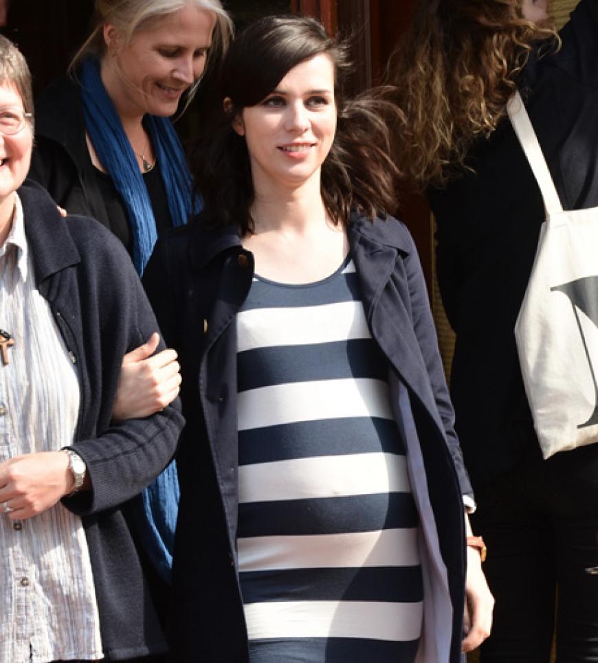Nora Tschirner präsentierte am Wochenende stolz ihre Babykugel