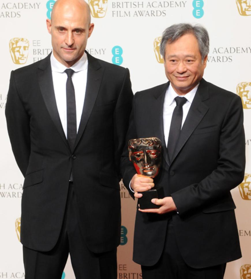 Mark Strong mit Regisseur Ang Lee, der für den 3D-Film