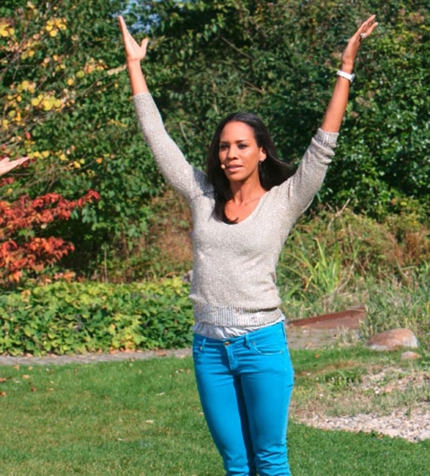 Barbara Becker beim Pilates. Die Ex-Frau von Boris Becker hat sogar eine eigene Fitness-DVD auf dem Markt