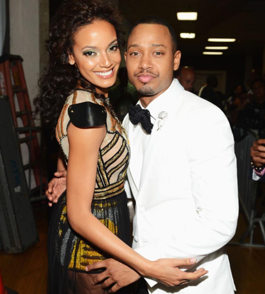 Model Selita Ebanks kuschelte Terrence J