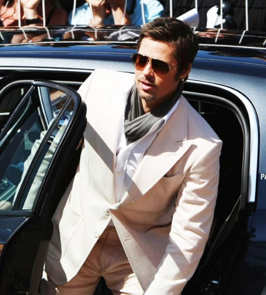 Wow! Brad Pitt macht in jedem Outfit eine gute Figur