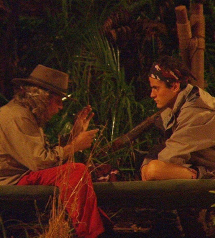 Männergespräche: Am Abend erzählt Rocco Magier Vincent von seinem berühmten Vater Uwe Ochsenknecht. Er findet es schade, dass er keinen Kontakt zu ihm hat