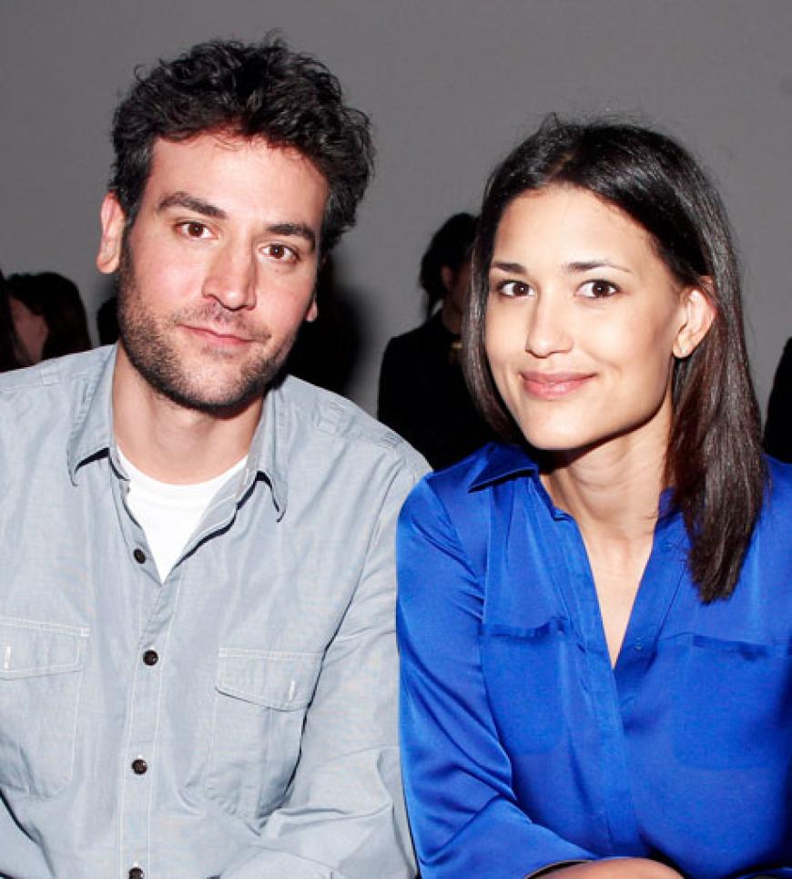Josh Radnor alias "Ted" aus "HIMYM" ist wieder zu haben! Er trennte sich von der "Twilight"-Dasrtellerin Julia Jones Josh Radnor alias "Ted" aus "HIMYM" ist wieder zu haben! Er trennte sich von der "Twilight"-Dasrtellerin Julia Jones
