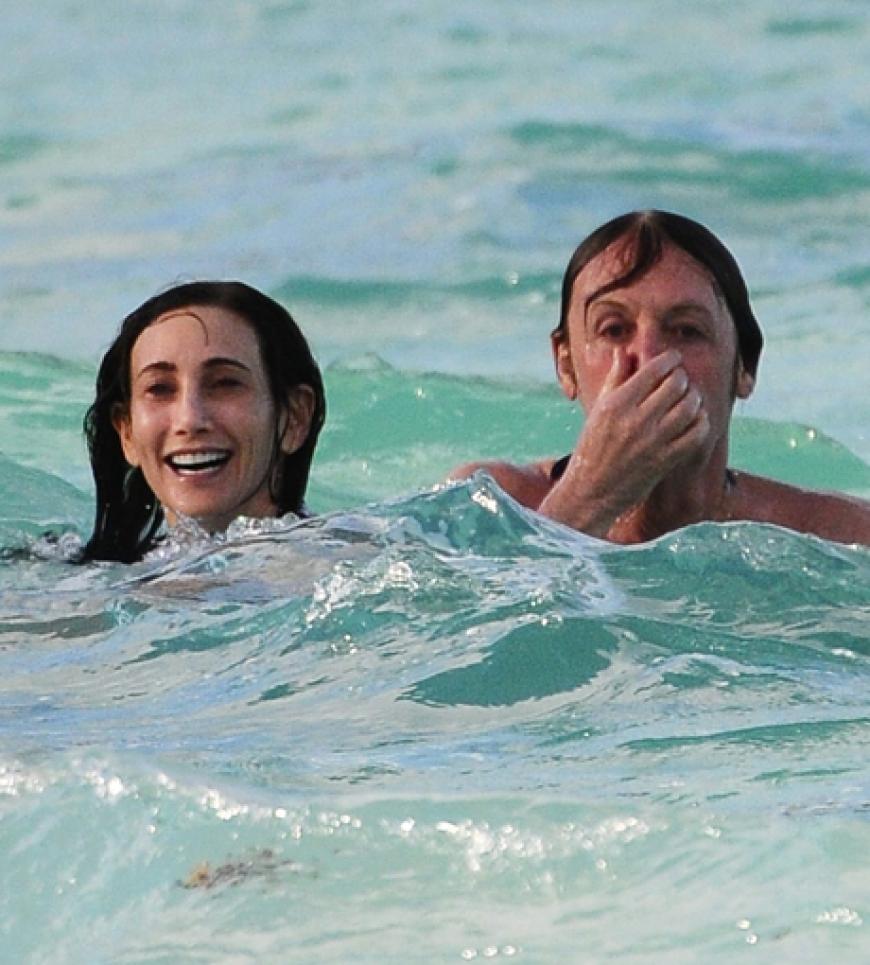 Ab ins kühle Nass: Paul McCartney und Nancy Shevell genießen die Abkühlung