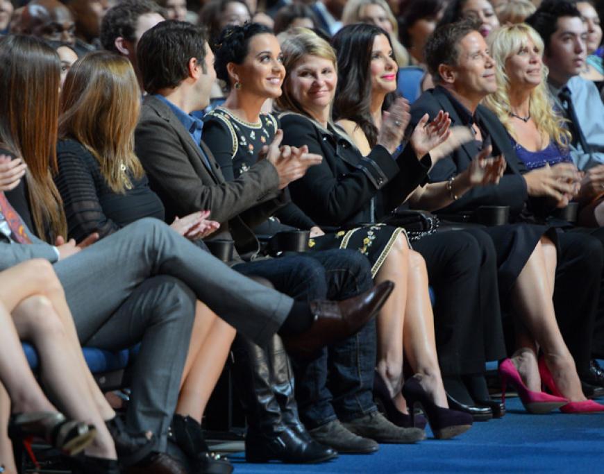 Ein Blick in die erste Reihe. Hier sitzt unter anderem Katy Perry