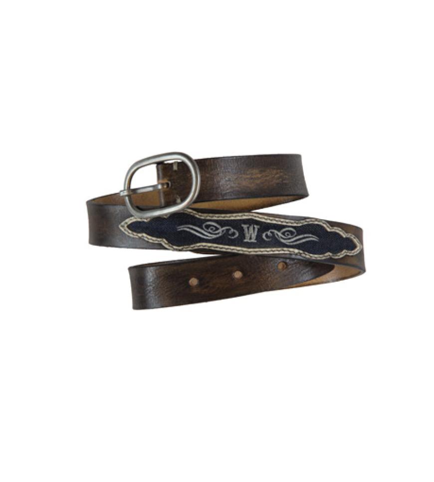 21. September 2012: Die Jeansmarke Wrangler steht für tolle Schnitte und angesagte Waschungen. Dass sie auch stylishe Accessoires herstellen, beweisen sie mit dem Ledergürtel mit Jeans-Detail für ca. 60 Euro