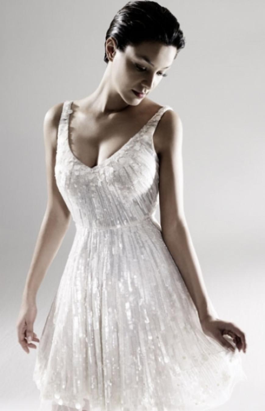 Knielanges Kleid mit aufwändiger Paillettenstickerei und Tüllunterrock von Blugirl