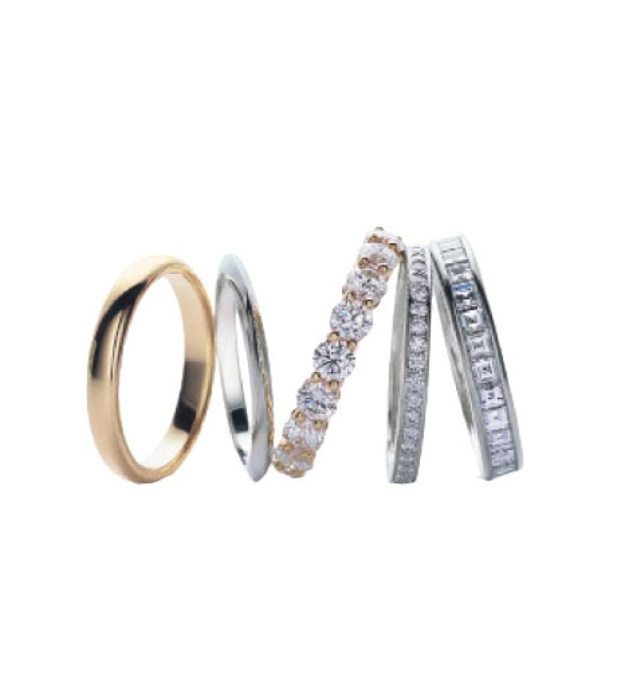 Die klassische Hochzeit: Ringe von Tiffany & Co., je ab ca. 365 Euro