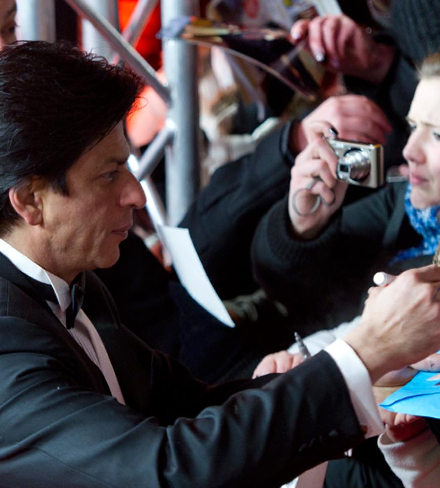 Aber auch ein weiterer Superstar wurde von den Fans sehnlichst erwartet: Der Bollywood-Star Shah Rukh Khan