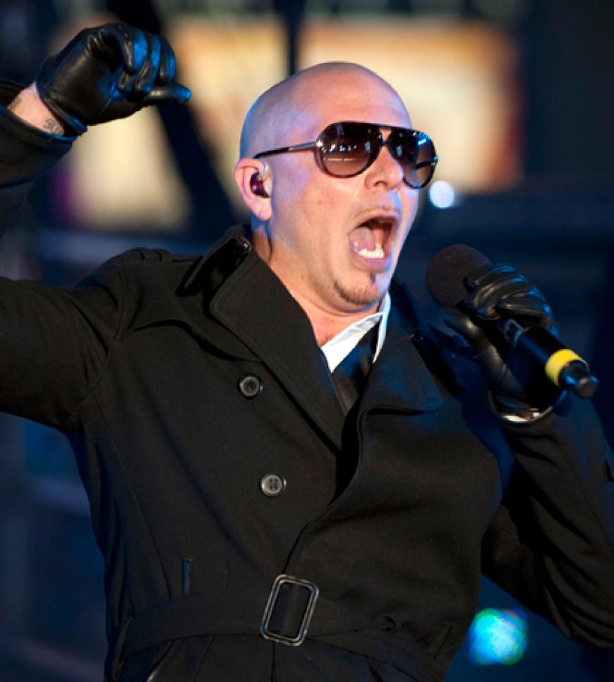 Er kann sie alle haben: Der derzeit wohl angesagteste Rapper Pitbull arbeitet mit den größten Musikern zusammen. Klar, dass er in New York nicht fehlen durfte