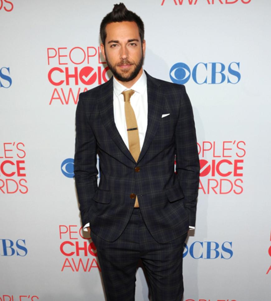 Zachary Levi mit Iro-Frisur