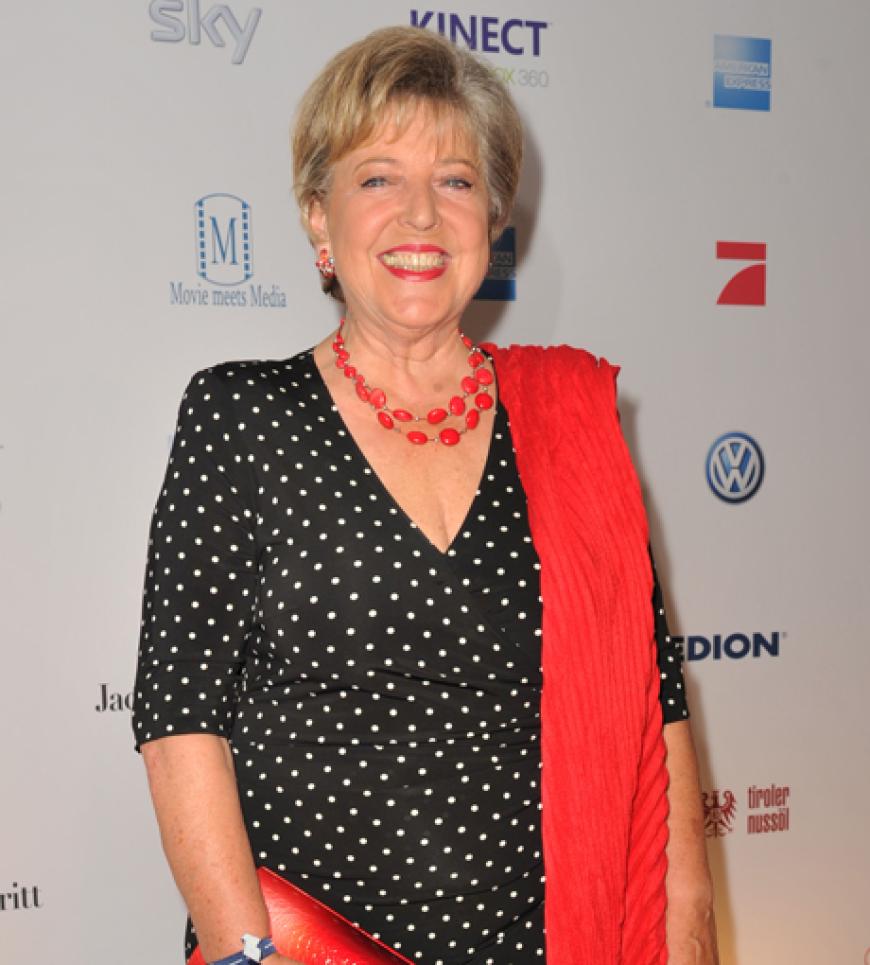 Marie-Luise Marjan setzte Akzente mit Rot