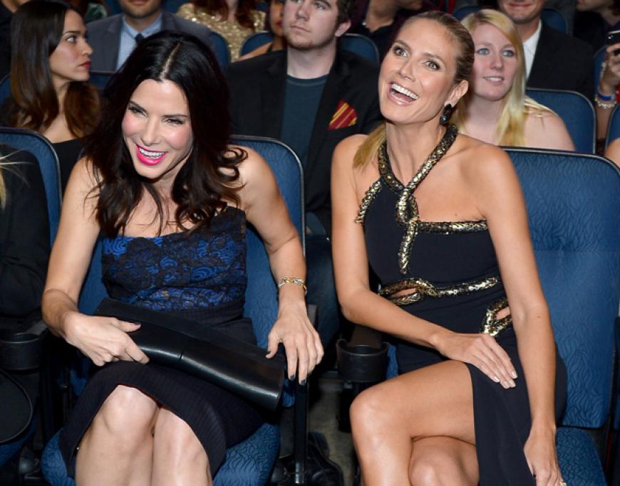 Amüsierten sich köstlich: Hollywood-Star Sandra Bullock und Heidi Klum. Wir hätten zu gern Mäuschen gespielt!