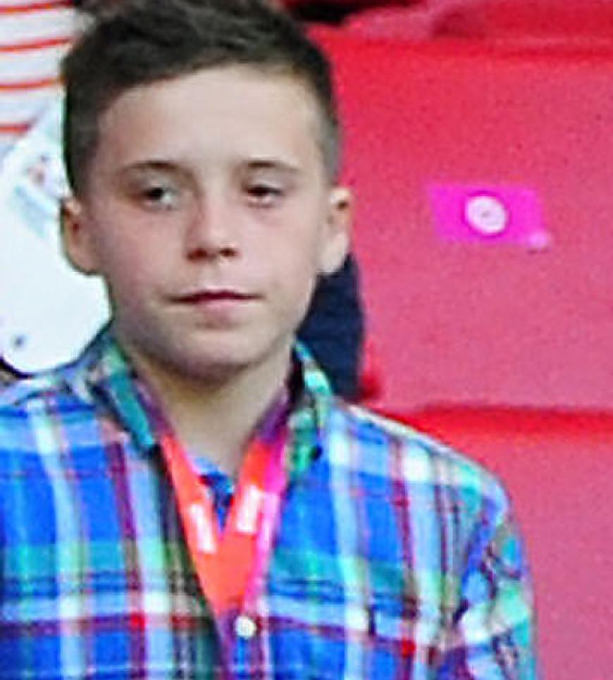 Auch David Beckhams ältester Sohn Brooklyn ist im Stadion