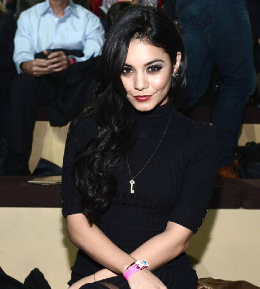 Unter den Gästen in der Front-Row: Vanessa Hudgens