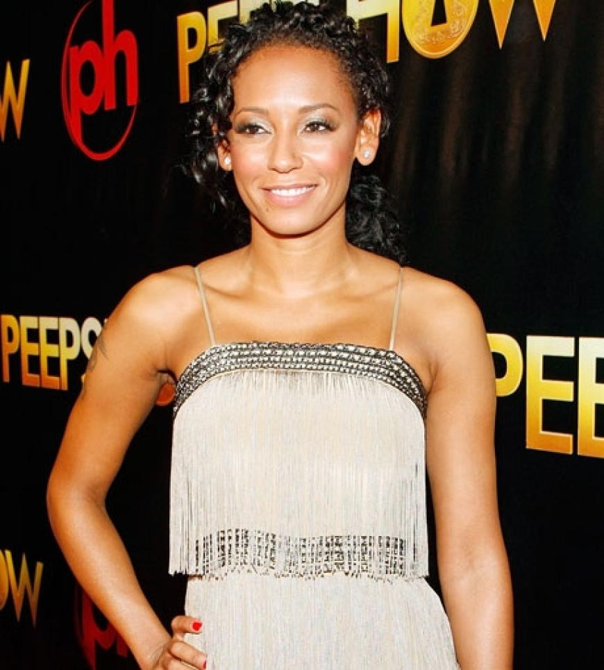 Mel B bei ihrer Burlesque-Show-Premiere im