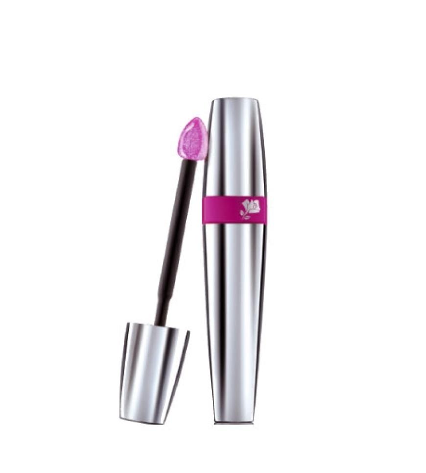 Alles im Lack: Sechs Stunden Halt und lackartigen Hochglanz verspricht dieses Gloss, das zudem verführerisch nach Himbeere duftet.