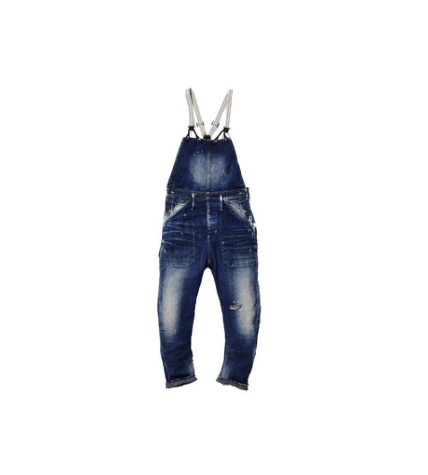 23. September 2012: Last but not least! Die derbe Jeans-Latzhose ist ein echtes Investment-Piece! Latzhose im Used-Look von G-star, ca. 240 Euro