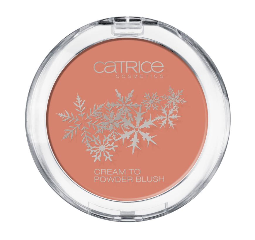 Auf die Foundation folgt das Rouge, welches einen durch seinen Glow strahlen lässt.