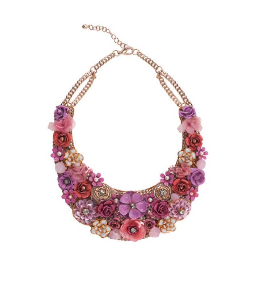 Noch schöner als ein echter Blumenkranz ist die Kette von Accessorize, ca. 15 Euro