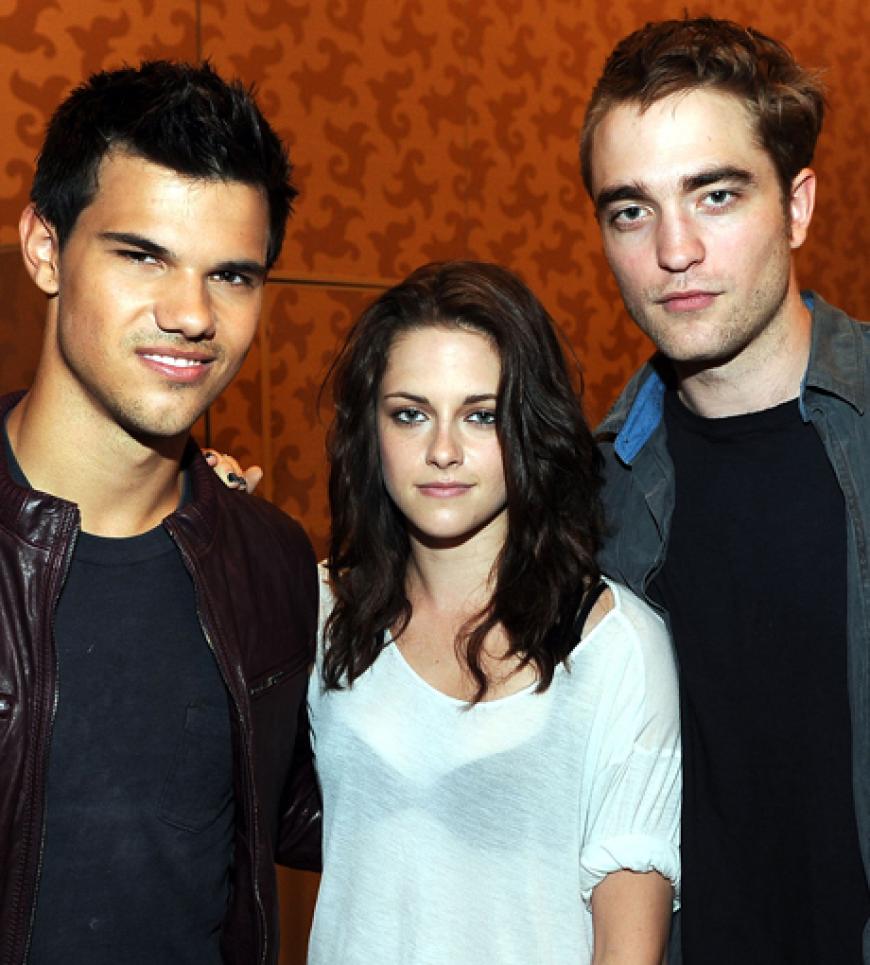 Hollywood hat derzeit einige Jungstars in petto, die die eingefleischten Schauspielgrößen langsam ablösen! Ein gutes Beispiel für die nächste Generation Hollywood sind Taylor Lautner, Kristen Stewart und Robert Pattinson