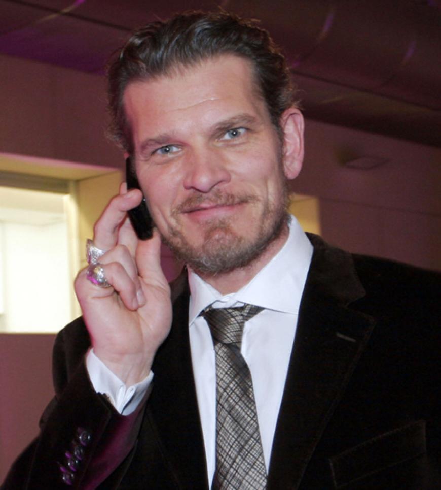 Der Mann am Telefon: Schauspieler Götz Otto