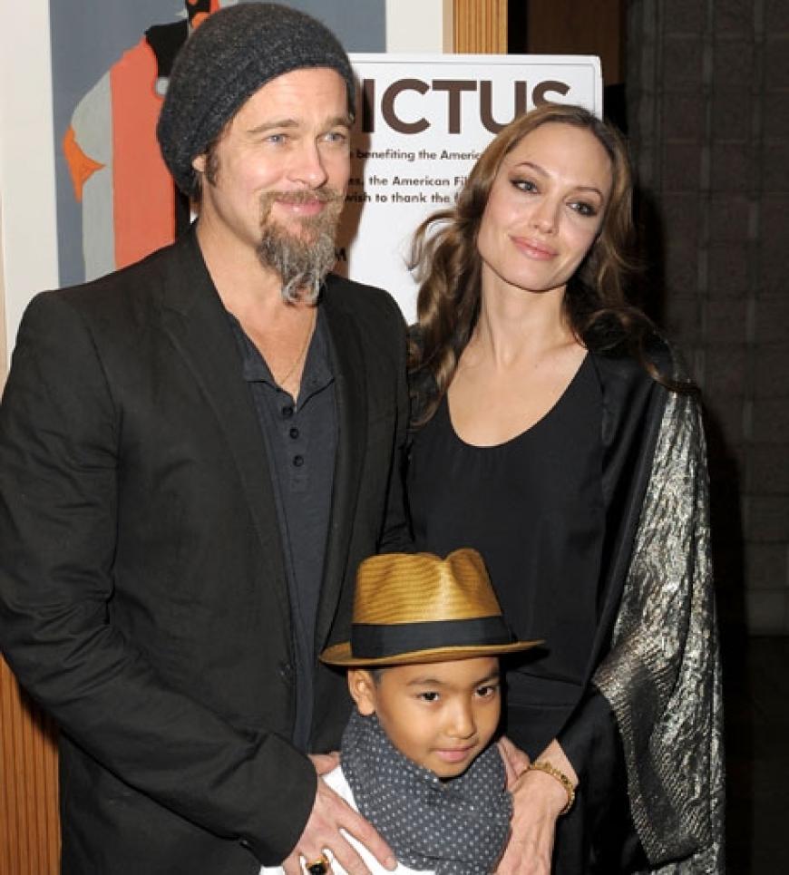 Familie Pitt-Jolie und Adoptivsohn Maddox bei einer Veranstaltung