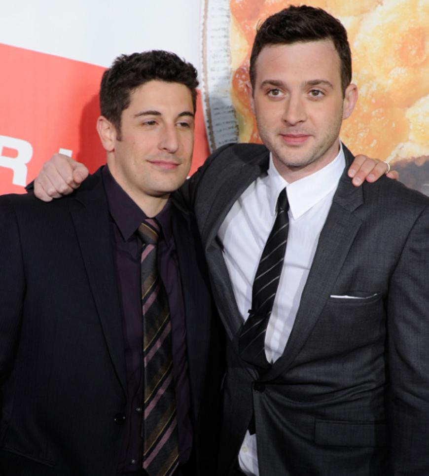 Verstehen sich auch hinter der Kamera bestens: Jason Biggs und Eddie Kaye Thomas