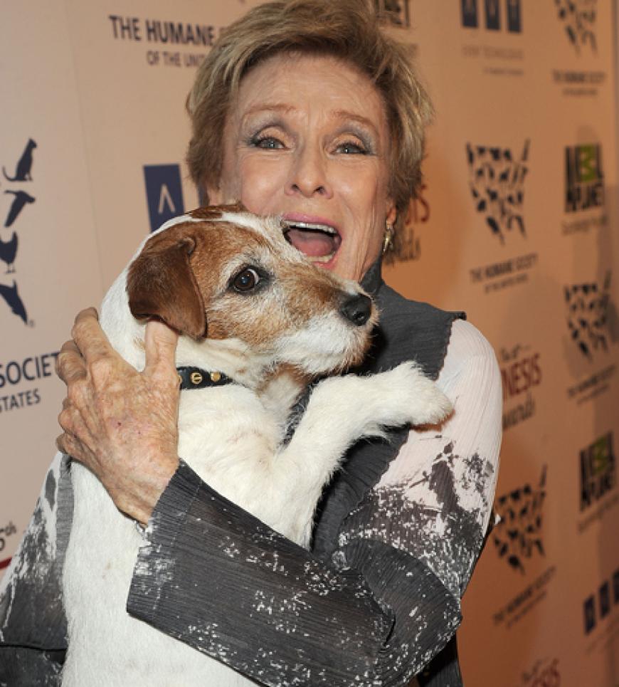 Alle liebe Uggi! Auch Cloris Leachman