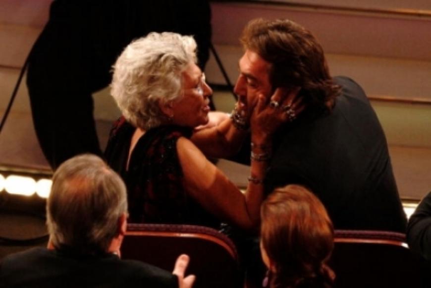 Javier Bardems Mama Pilar ist stolz auf ihren Sohn: er bekam den Oscar als bester Nebendarsteller