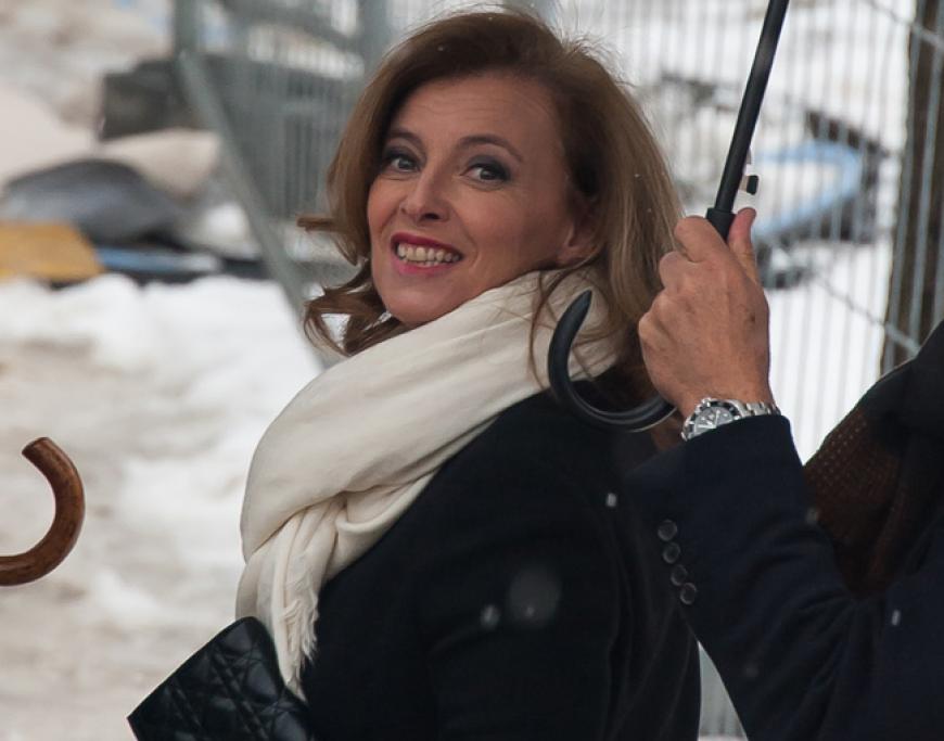 Valerie Trierweiler, Partnerin des französischen Präsidenten Francois Hollande auf dem Weg zu einer der begehrten Fashion-Shows