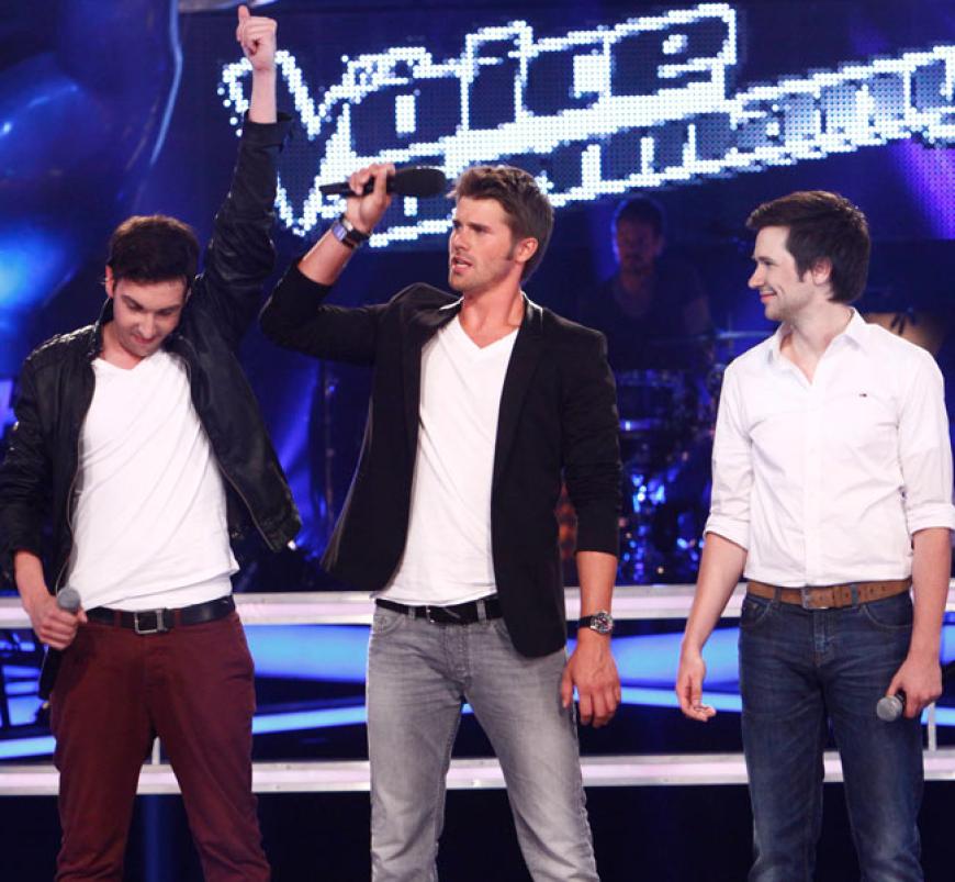 Im Battle der Soulmen singt sich Nico Gomez (22, Euskirchen, l.) gegen Marc Motzer (25, Ludwigshafen, r.) tänzelnd in die Showdowns